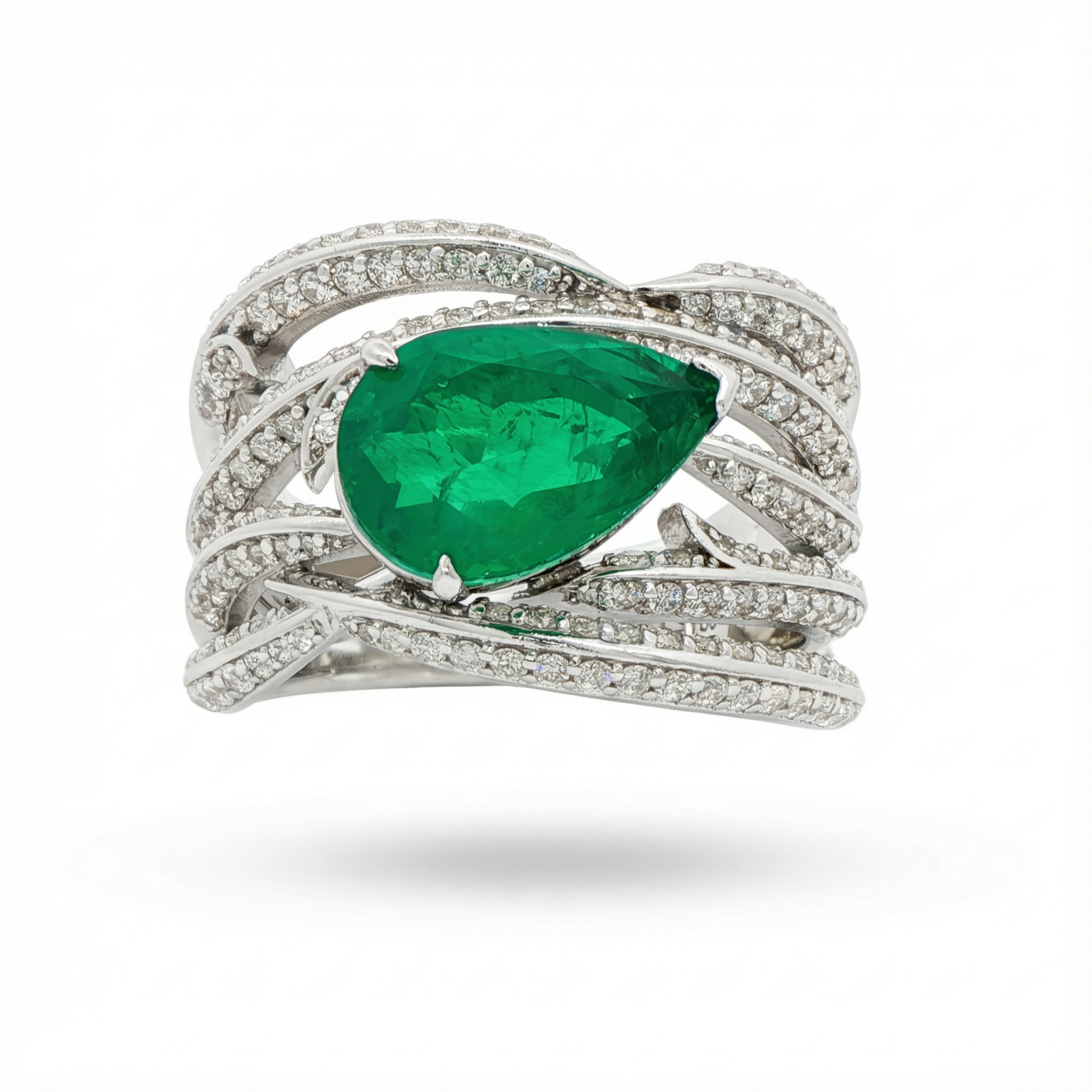 Ribbon Classic Ring with Green Oval Stone – on White Gold